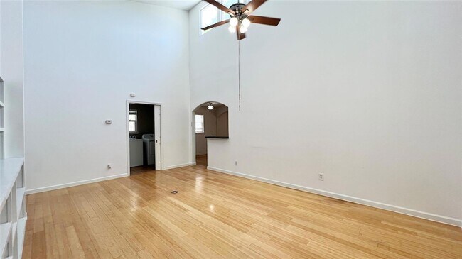 Foto del edificio - 5500 Duval St