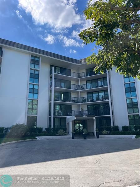 Foto del edificio - 1301 River Reach Dr