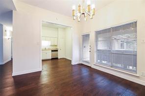 Foto del edificio - 10432 High Hollows Dr