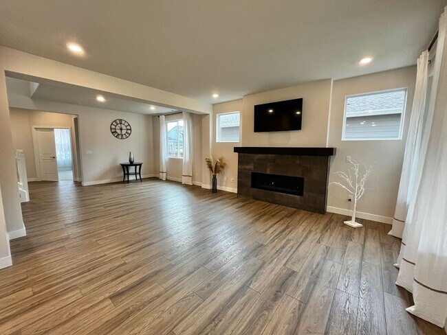 Foto del edificio - Gorgeous McCormick Village Home