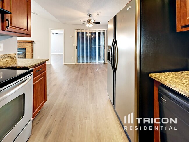 Building Photo - 8432 Milton Morris Drive Charlotte NC