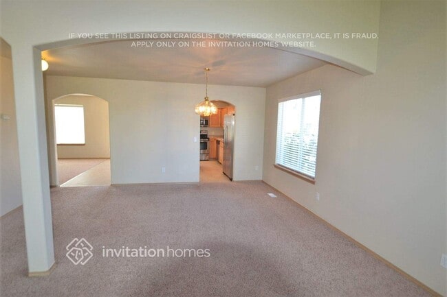 Building Photo - 9006 174 St Ct E
