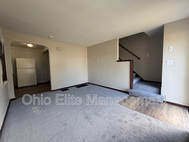 Building Photo - 1753 E Frankfort St