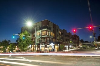 Building Photo - 424 N 85th St