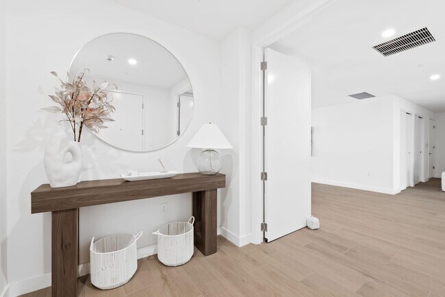 Foto del edificio - 900 N Ocean Blvd