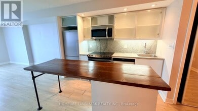 Building Photo - 25 Telegram Mews