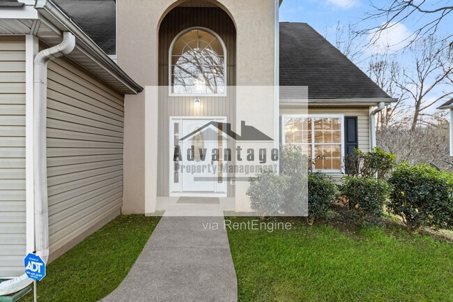 Building Photo - 382 Summer Hill Cir