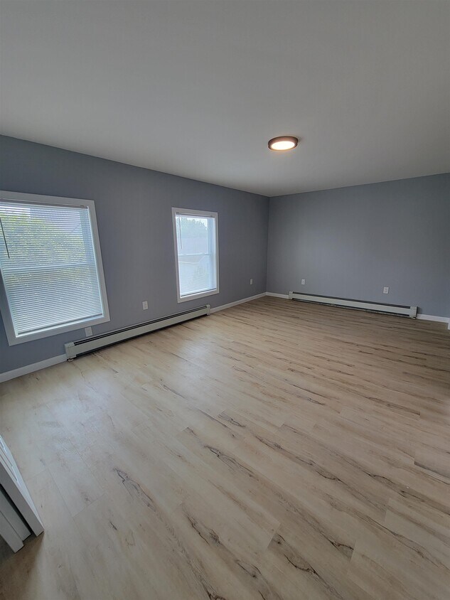 Foto principal - 238 Auburn St