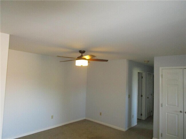 Foto del edificio - 930 Cold Spring Rd