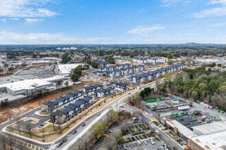 Building Photo - Elan Brookwood