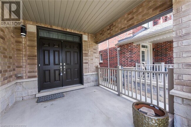 Building Photo - 1270 McPhedran Point