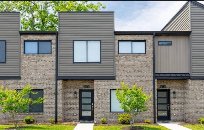 Building Photo - 64 Allwell Rd