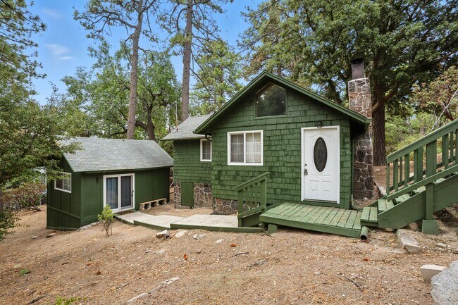 Building Photo - 2 Bd./1 Ba Main House w/ Studio + 3/4 Ba ADU Mountain Rental