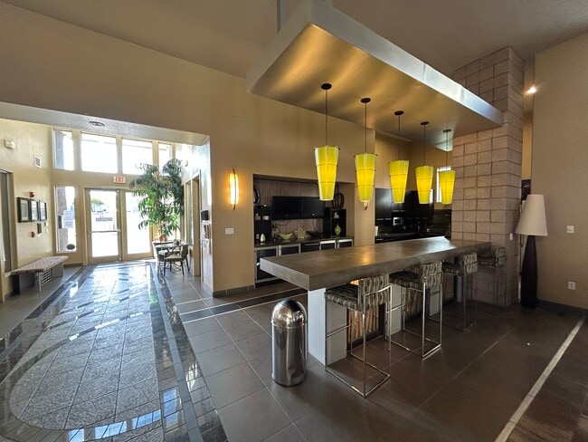 Foto del edificio - 6605 N 93rd Ave