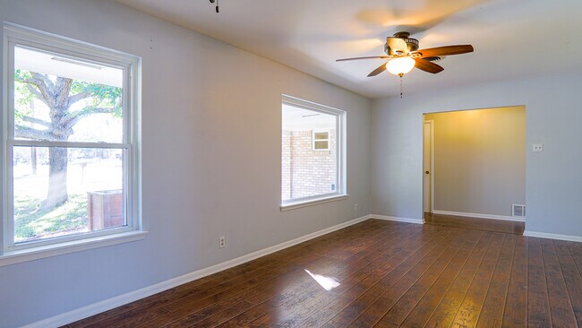 Building Photo - 11119 Reverie Ln