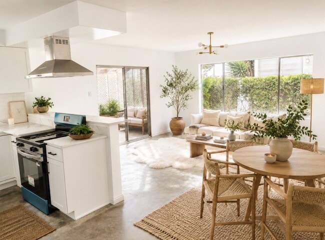 Photo - 827 7th St (Santa Monica, CA) Apartment