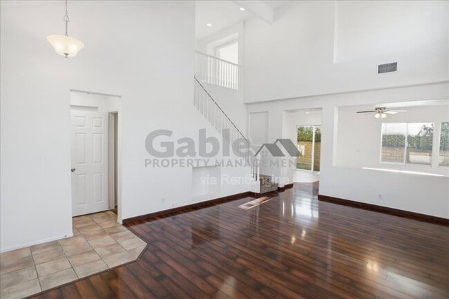 Foto del edificio - 28075 Daydream Way