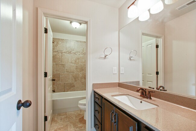 Foto del edificio - 4253 Hardy Ave