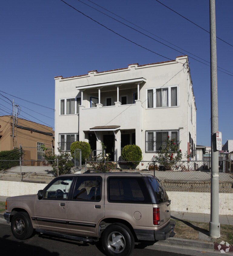 43554359 Burns Ave, Los Angeles, CA 90029 Apartments in Los Angeles