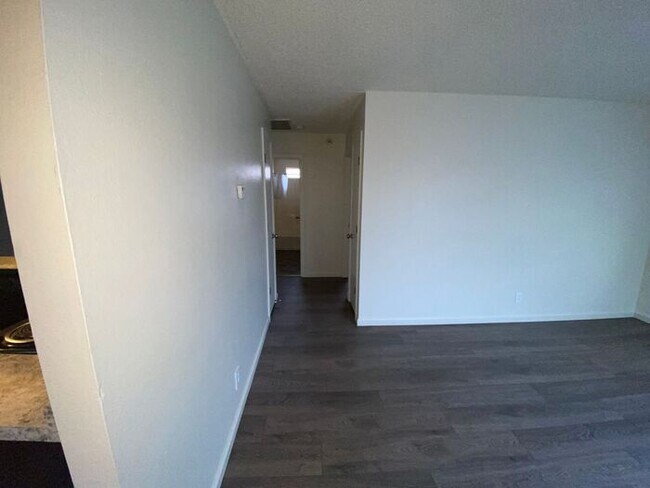 Foto del edificio - Reno Duplex - Pet Friendly, Garage, Dishwa...