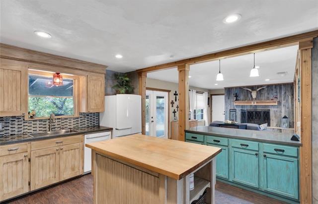 Foto del edificio - 800 FM 1187