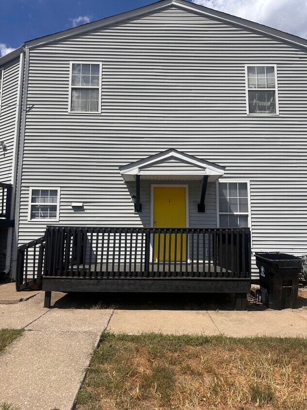 Foto principal - 930 Shelby Pkwy
