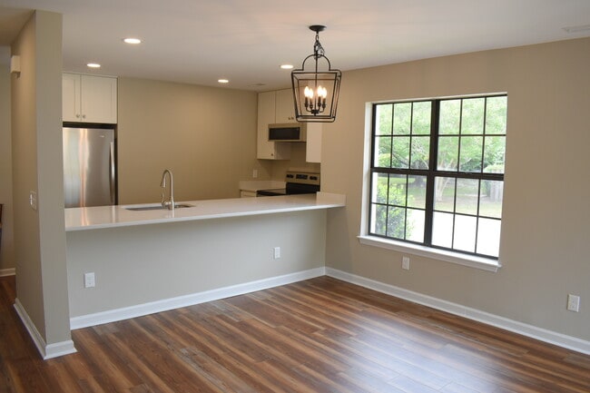 Building Photo - 1731 41st St