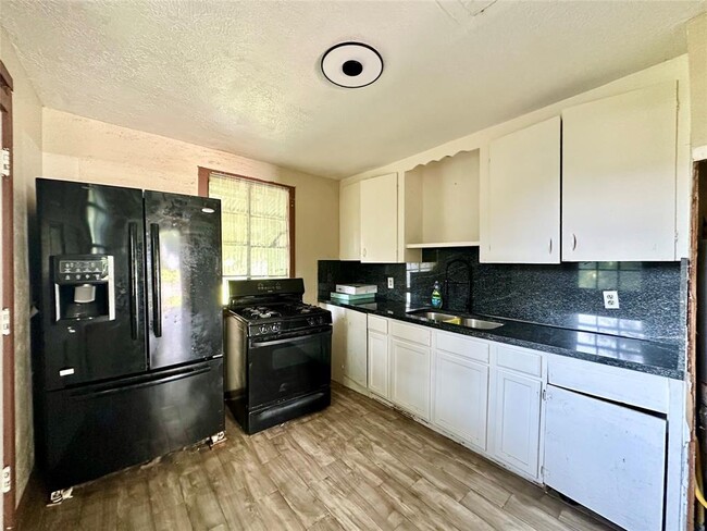 8225 Garland St Houston TX 77017 Room for Rent in Houston TX 8225 Garland St Houston TX 77017 Room for Rent in Houston TX