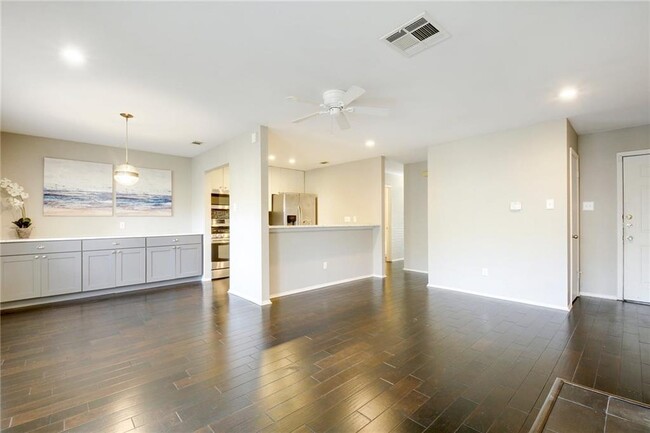 Building Photo - 3839 Dry Creek Dr