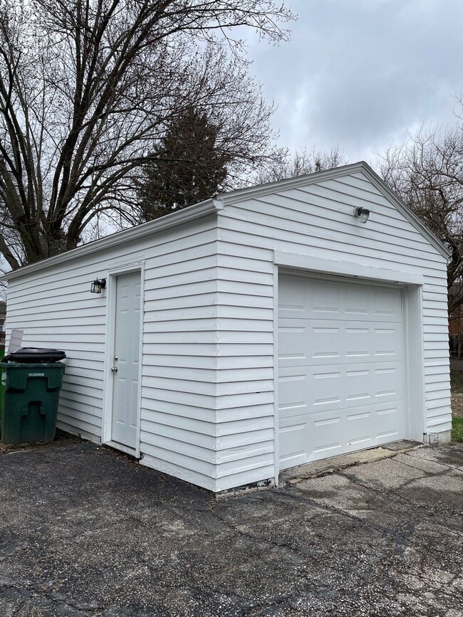 Foto del edificio - 147 Conrad St