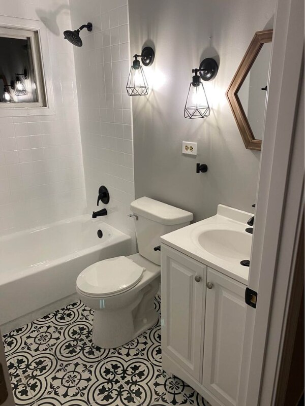 Foto del edificio - 5804 Briarwood Dr