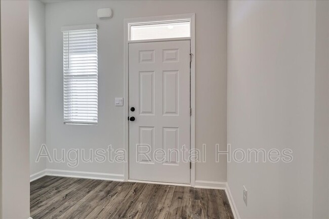 Building Photo - 1408 Deer Hollow Run