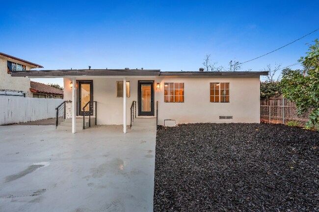 Foto del edificio - 685 N Hickory St