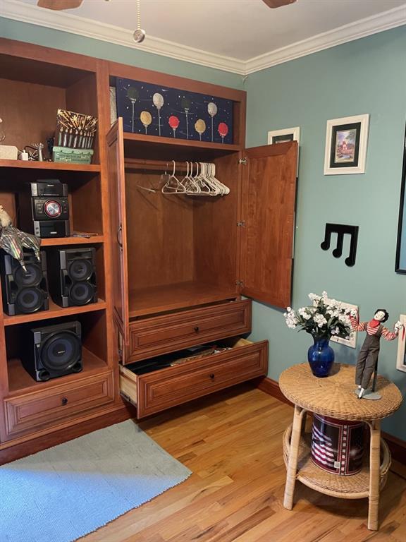 Foto del edificio - 3666 Lakewood Ct