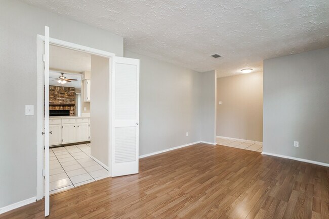 Foto del edificio - Beautiful 3-Bedroom Home in Houston, TX