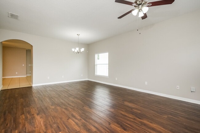 Foto del edificio - 336 Marathon Ln