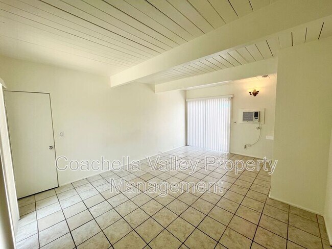 Foto del edificio - 1900 E Baristo Rd