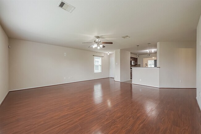Foto del edificio - 13510 Dahlia Green Way
