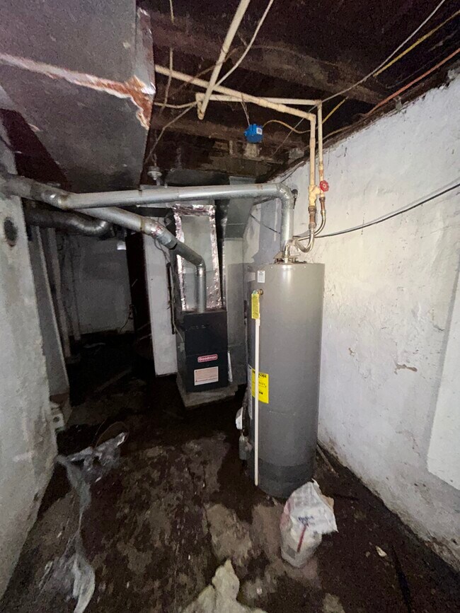 Building Photo - 4935 Alcott Ave