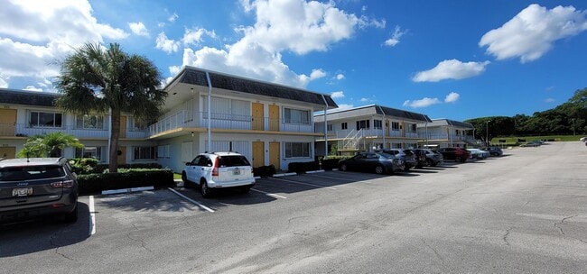 Foto del edificio - 3322 Cynthia Ln