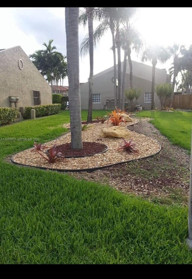 Foto del edificio - 6435 SW 130th Ave