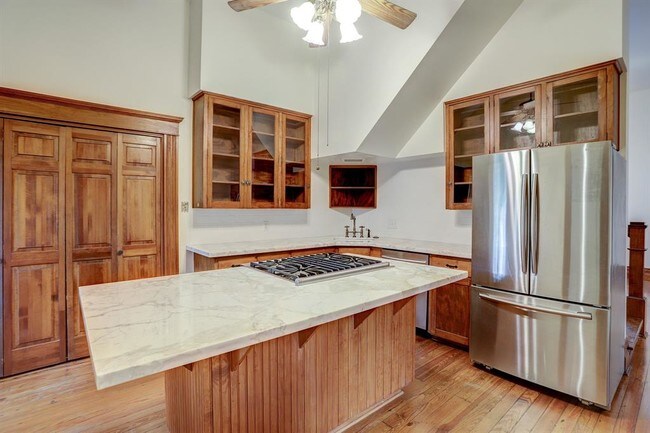 Foto del edificio - 239 W 23rd St