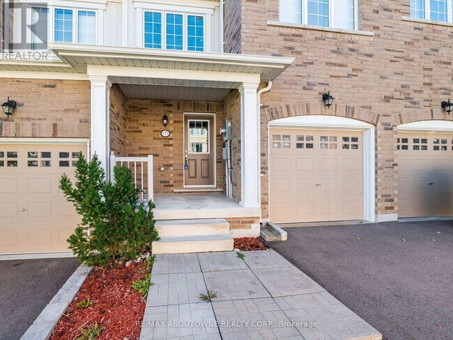Building Photo - 177 Law Dr