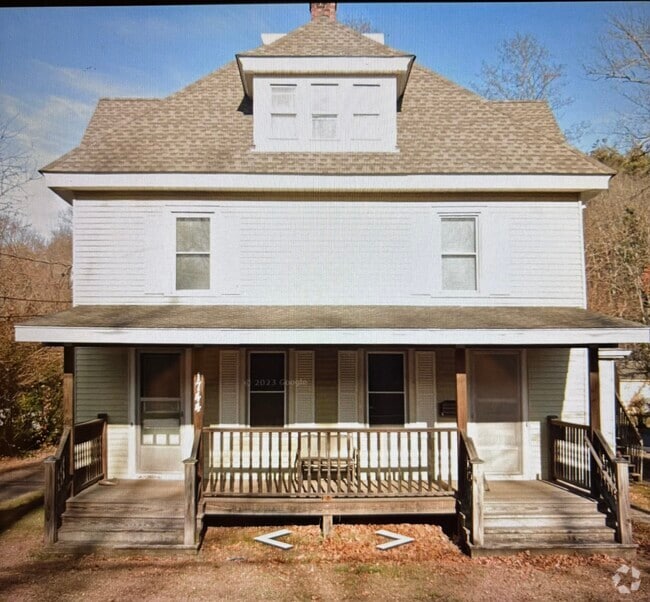 Building Photo - 1744 Farmington Ave