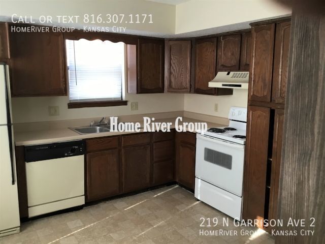 Foto del edificio - Charming townhome in Ferrelview!