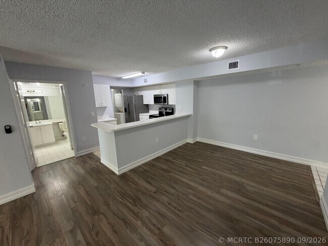 Foto del edificio - 3874 Lyons Rd