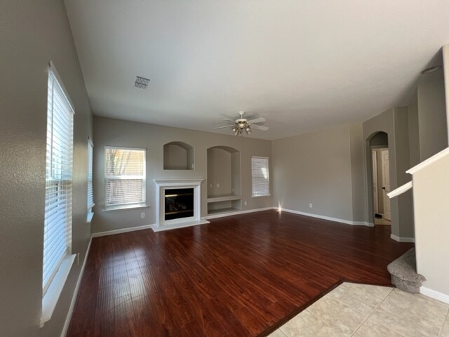 Foto del edificio - 2858 Screech Owl Way