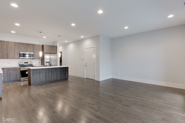Foto del edificio - 1716 N California Ave