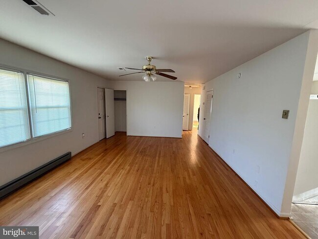 Foto del edificio - 1667 Monroe Bay Cir