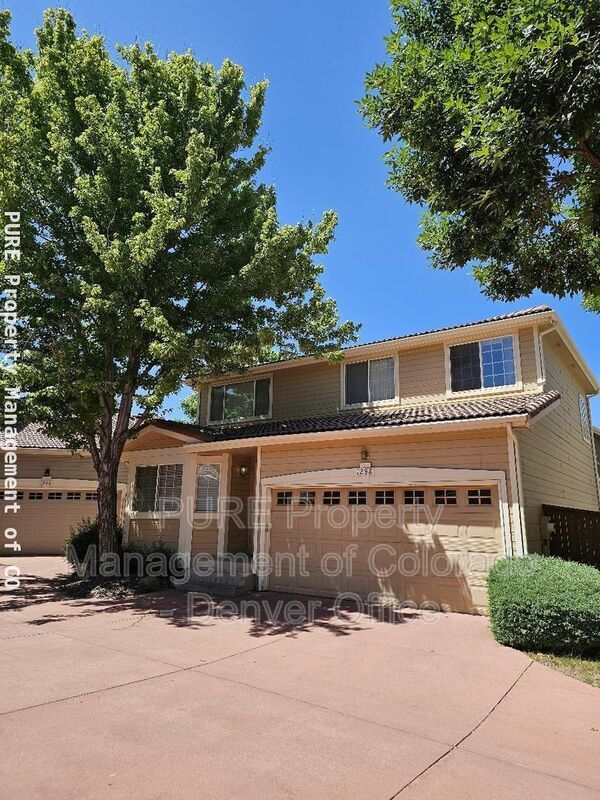 Photo - 1298 Braewood Ave House